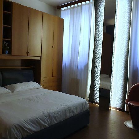 5Min Walk From Duomo! Apartment 100M2 Milan Luaran gambar